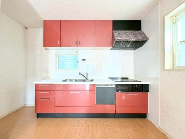 横浜市保土ケ谷区神戸町の中古一戸建のキッチン