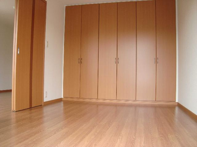 【内装】 | コンフォートヒルズ | 洋室①