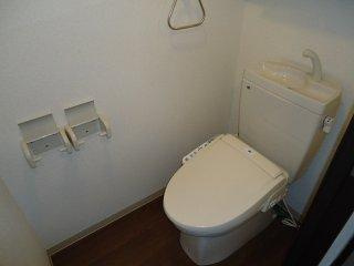 【トイレ】 | Ｐｒｅｎｄｒｅ　Ｃｈａｔｅａｕ | シャワー付トイレ