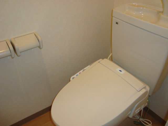 【トイレ】 | Ｐｒｅｎｄｒｅ　Ｃｈａｔｅａｕ | シャワー付トイレ