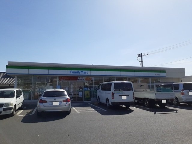 マーベラスＫ３　Ａの周辺|ファミリーマート岡山辰巳西店まで400m