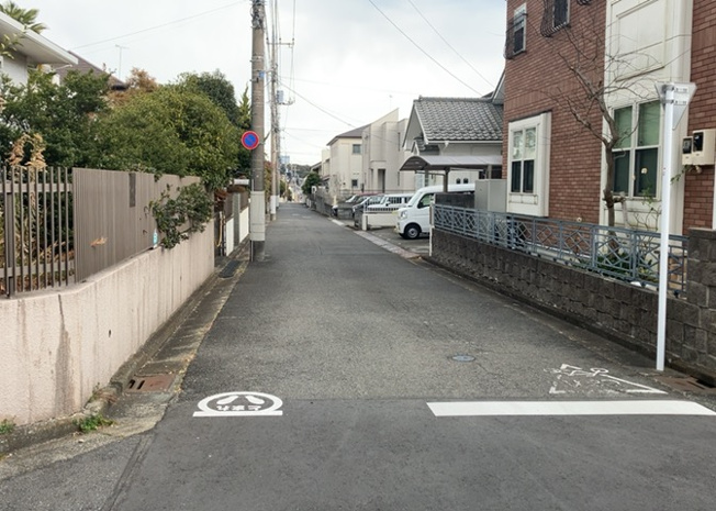 【展望】 | サンアベニューめじろ台 | 景色重視でお家選ぶをするとスーパーが遠い！学校が遠い！など生活をするうえで利便性で困ることもあります。まず一度現地を見学する際に、周辺の施設などがあるかを確認し、暮らし始めた後のことを想像しましょう。