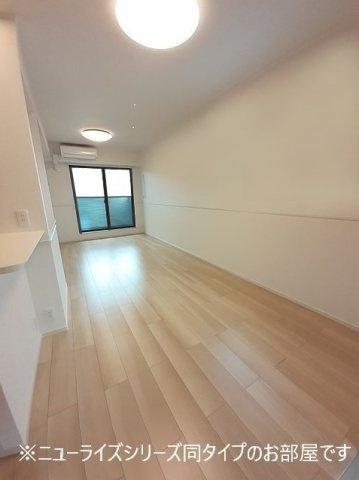 セレニティⅢの居間・リビング