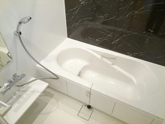 サンハイム　サコの浴室