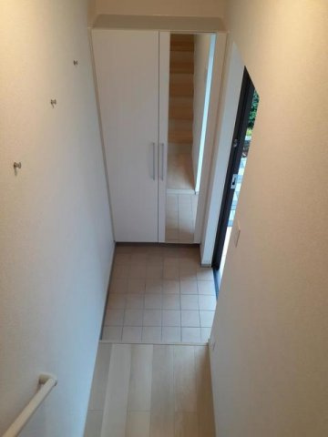 カルヴァドス　Ｂの玄関