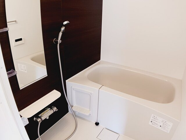 アリビオ２７の浴室