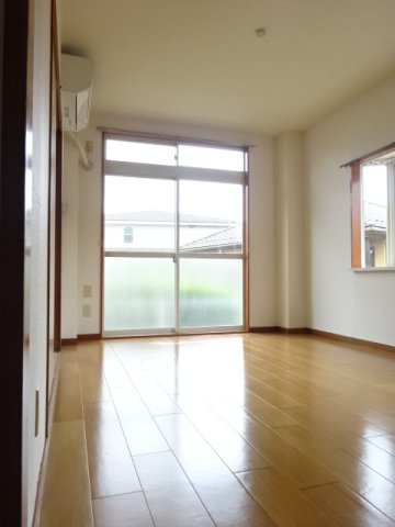 エルディムパークサイドの居間・リビング