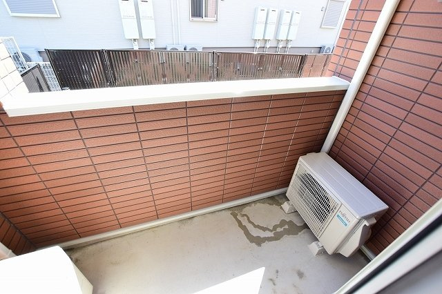 ブリーゼ・ベル・ウッドⅢのバルコニー