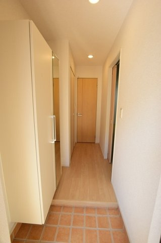 ブリーゼ・ベル・ウッドⅢの玄関