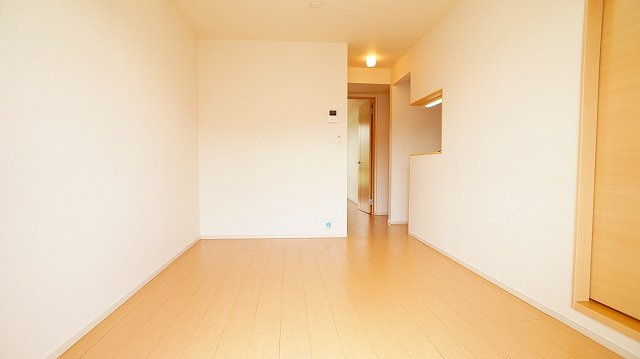 ウエストヒルプラムの居間・リビング