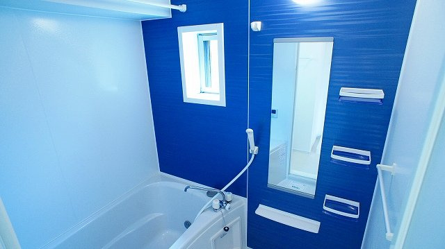 ウエストヒルプラムの浴室