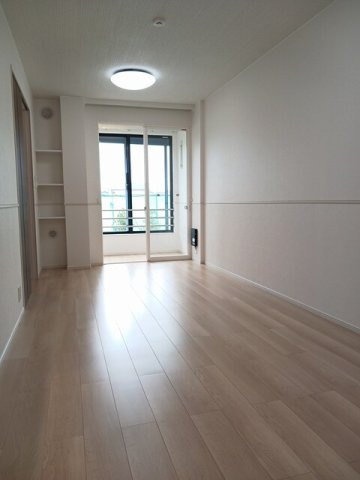 ヒカルサ市原姉ヶ崎サウスの居間・リビング