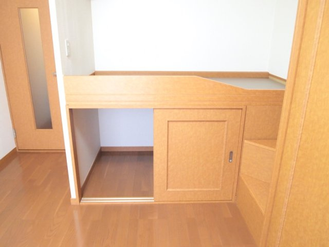 レオパレスシルバーアローの寝室