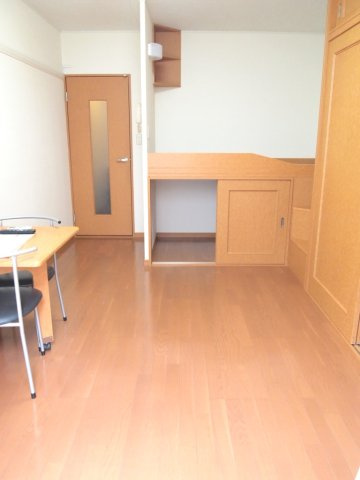 レオパレスシルバーアローの居間・リビング