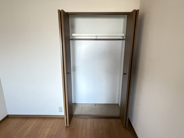 グランドール西条 弐番館の収納