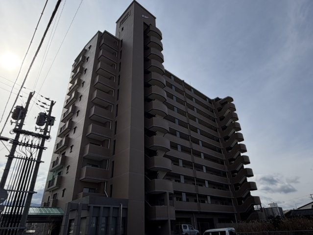 グランドール西条 弐番館の外観