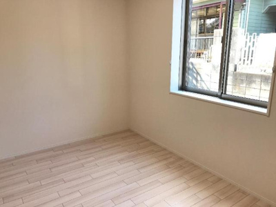 【内装】 | CREST | 室内（イメージ）