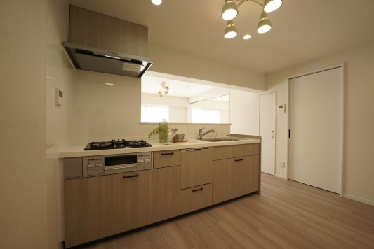 クローバーハイツ森小路二号棟　9階のキッチン