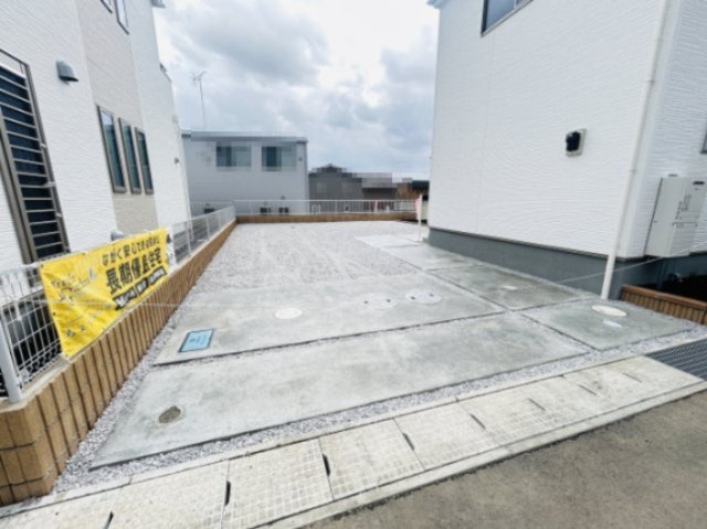 新築　高崎市箕郷町生原第７　Livele Garden.S　1号棟の駐車場|現地写真　駐車スペースは4台分可能です！

