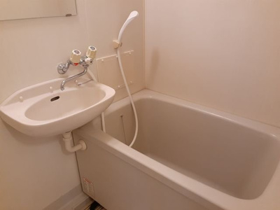 【浴室】 | アサヒコーポＣ | 落ち着いた空間のお風呂です