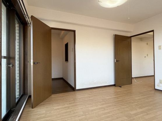 【洋室】 | ニューステージ川奈 | 7.7帖