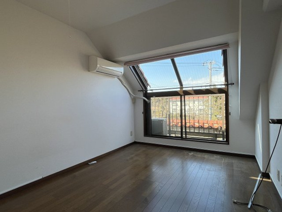 【洋室】 | ニューステージ川奈 | 6.1帖