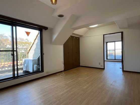 【居間・リビング】 | ニューステージ川奈