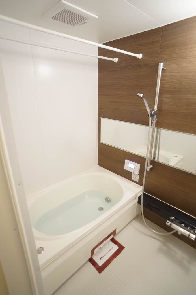 レジナスの浴室