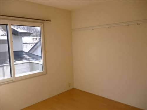 フレグランス中津川 Ｂの洋室