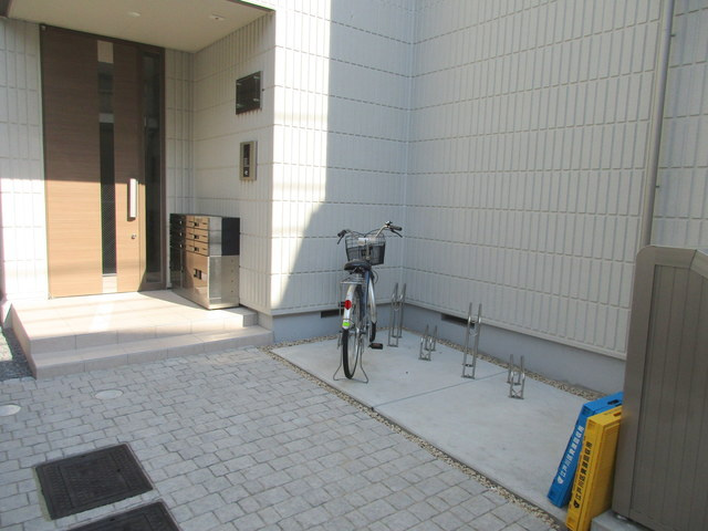 メゾン　ジュエルのその他共用部分|★敷地内自転車駐輪場★