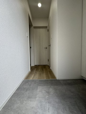 グランメゾン Ⅰの玄関|落ち着いた玄関です