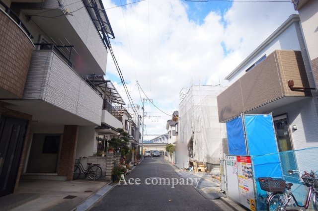 【前面道路含む現地写真】 | 東大阪市玉串町西1丁目　【2号棟/全2棟】 | 【前面道路：幅員約4.7ｍ☆】
