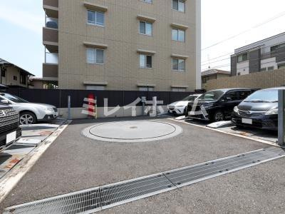 プレミアグランデ馬込の駐車場