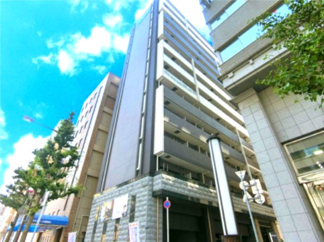 プレサンス新神戸駅前の外観