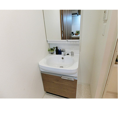 プレサンス新神戸駅前の洗面所