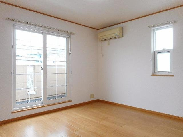 Ｌｉｖｅ有泉Ｃの洋室