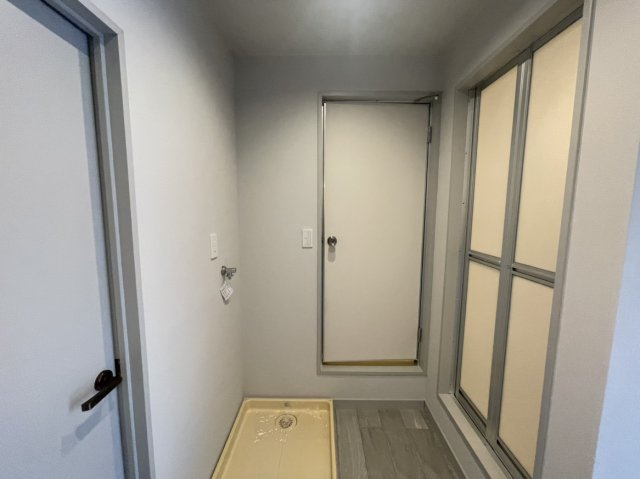 福井市和田３丁目のアパートの玄関