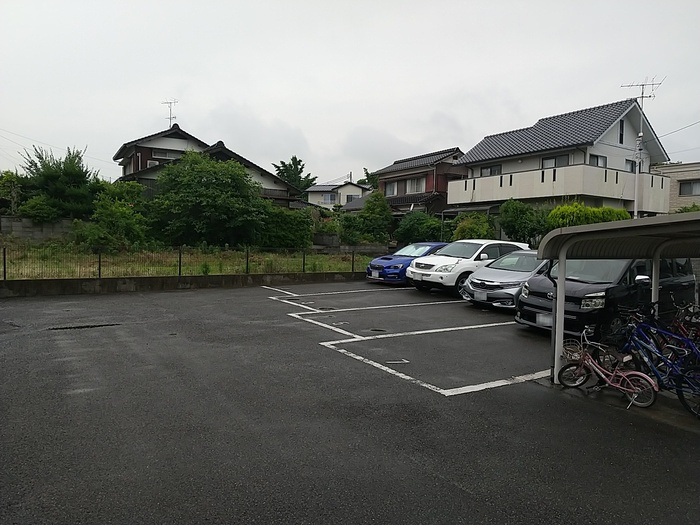 セジュールMIYABIの駐車場