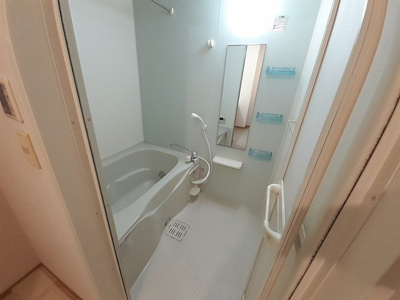 【浴室】 | ハートベイルＣ