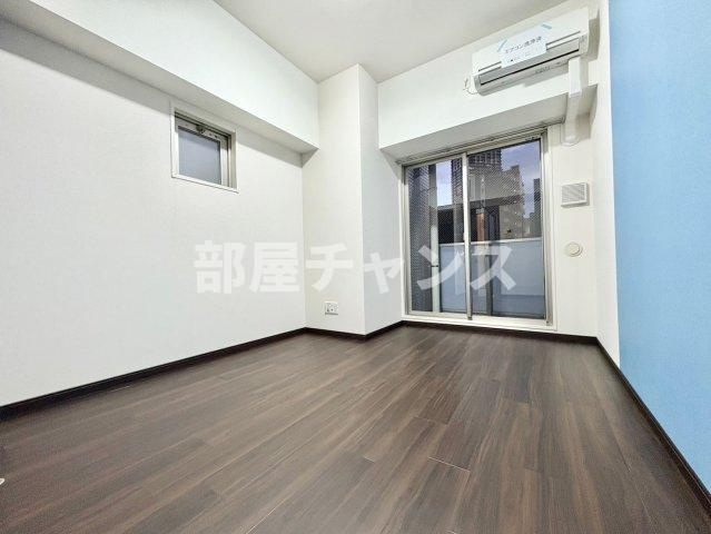 エルザビル名古屋駅前の居間・リビング