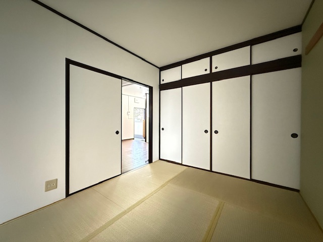 大西マンションの和室