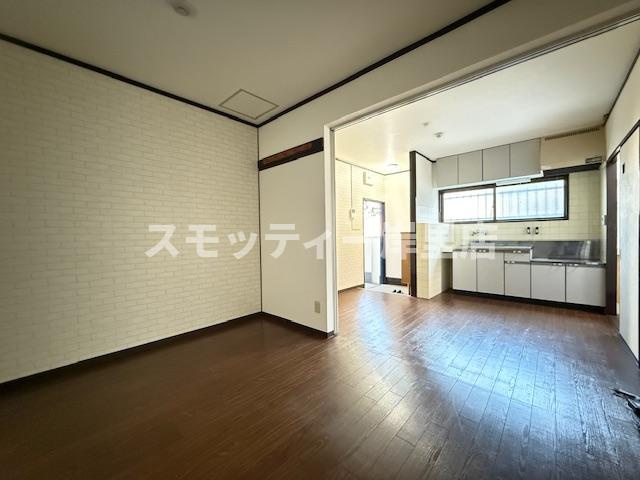 大西マンションの洋室