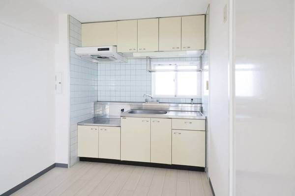 ビレッジハウス古和釜５号棟のキッチン