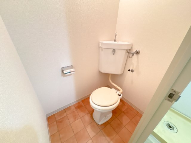 ハイネス生駒のトイレ