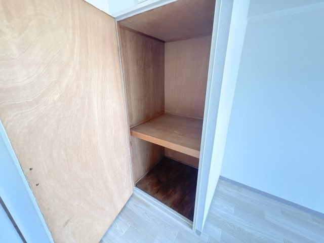 ハイネス生駒の収納