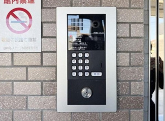 【その他共用部分】 | エントランスは、安心のオートロック。