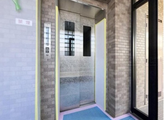 【その他共用部分】 | 勿論エレベーターが備え付けられています。