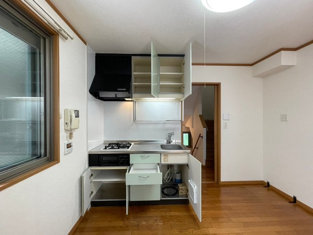 メゾン アンナ Aのキッチン|★ガス２口システムキッチン★