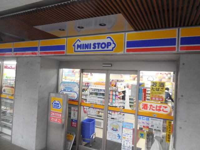 メゾン アンナ Aのその他|ミニストップ恵比寿駅東口店