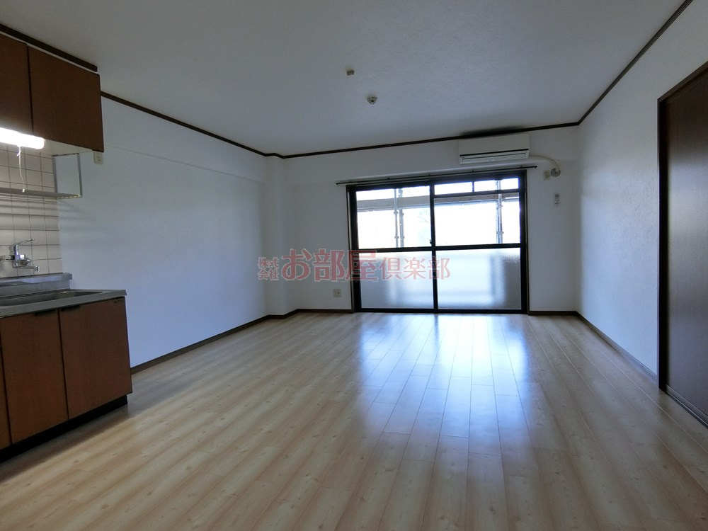 コンフォールⅡの居間・リビング